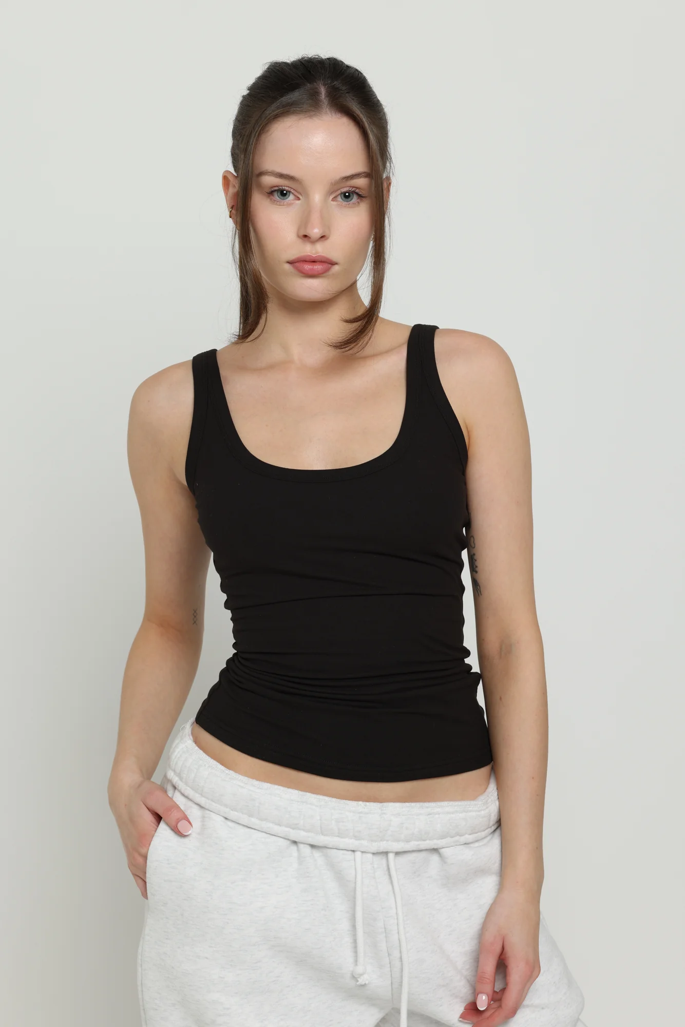 Black Core Tua Tank - Image 6
